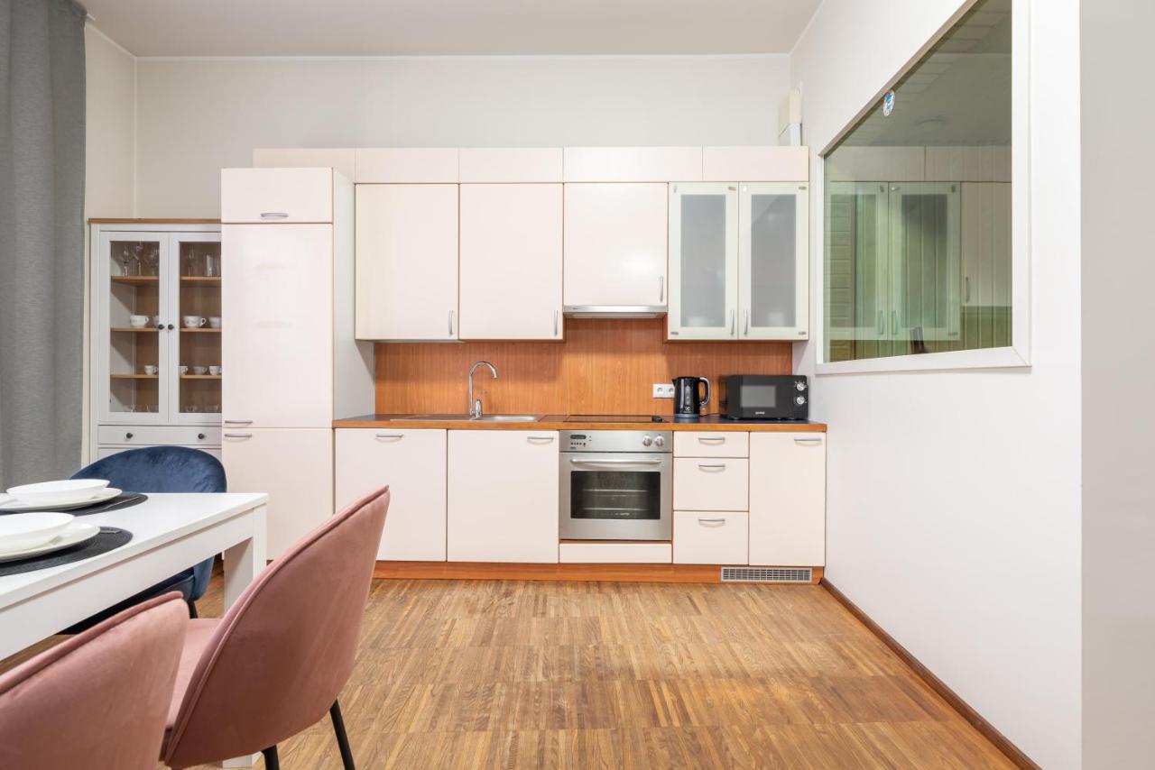 Old Town - Vaike Karja Apartment Tallinn Eksteriør bilde